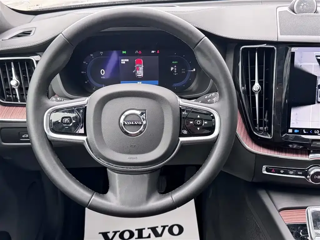 [object Object] XC60 PHEV 2024 из CN, фото 7