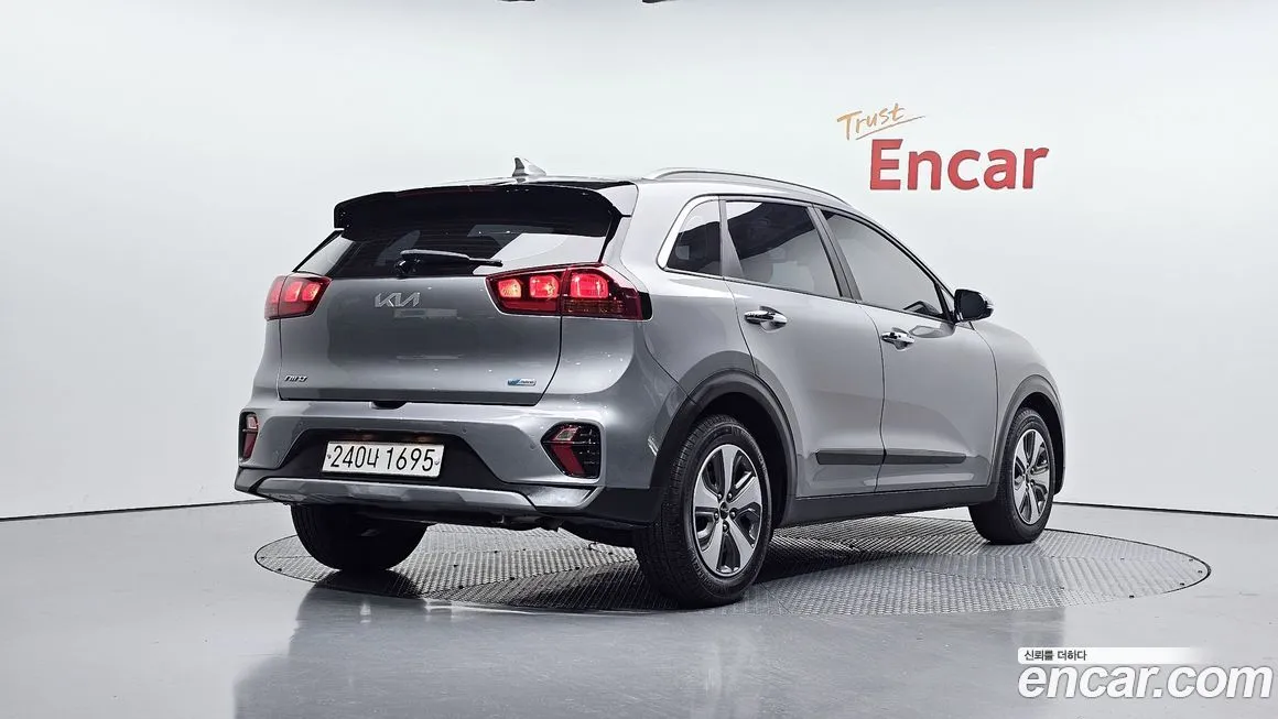 Kia Niro — фото 2