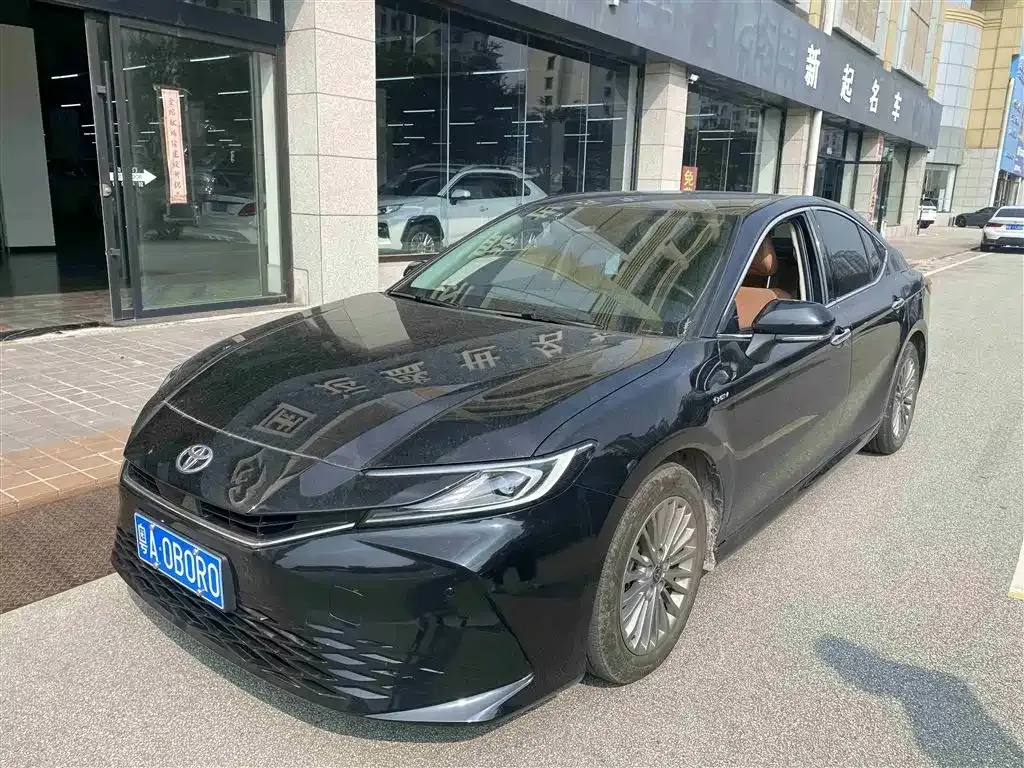 Toyota Camry 2024 из CN, фото 1