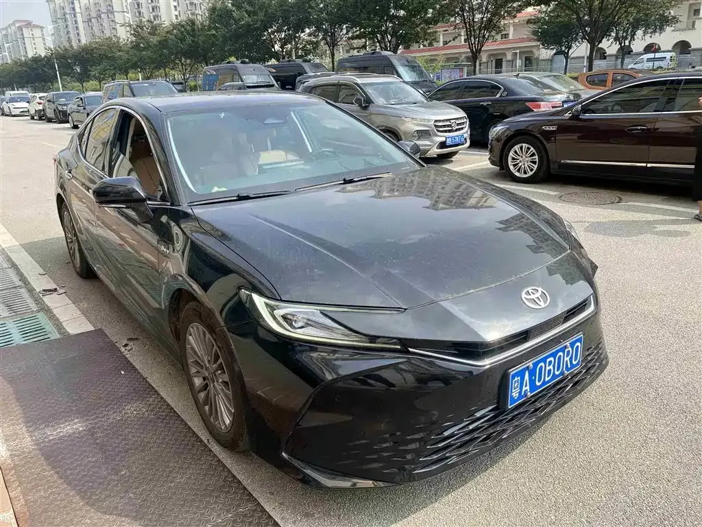 Toyota Camry 2024 из CN, фото 3