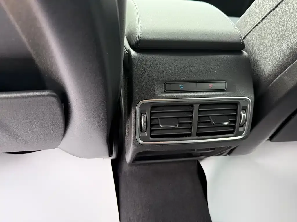 Land Rover Discovery Sport 2024 из CN, фото 9