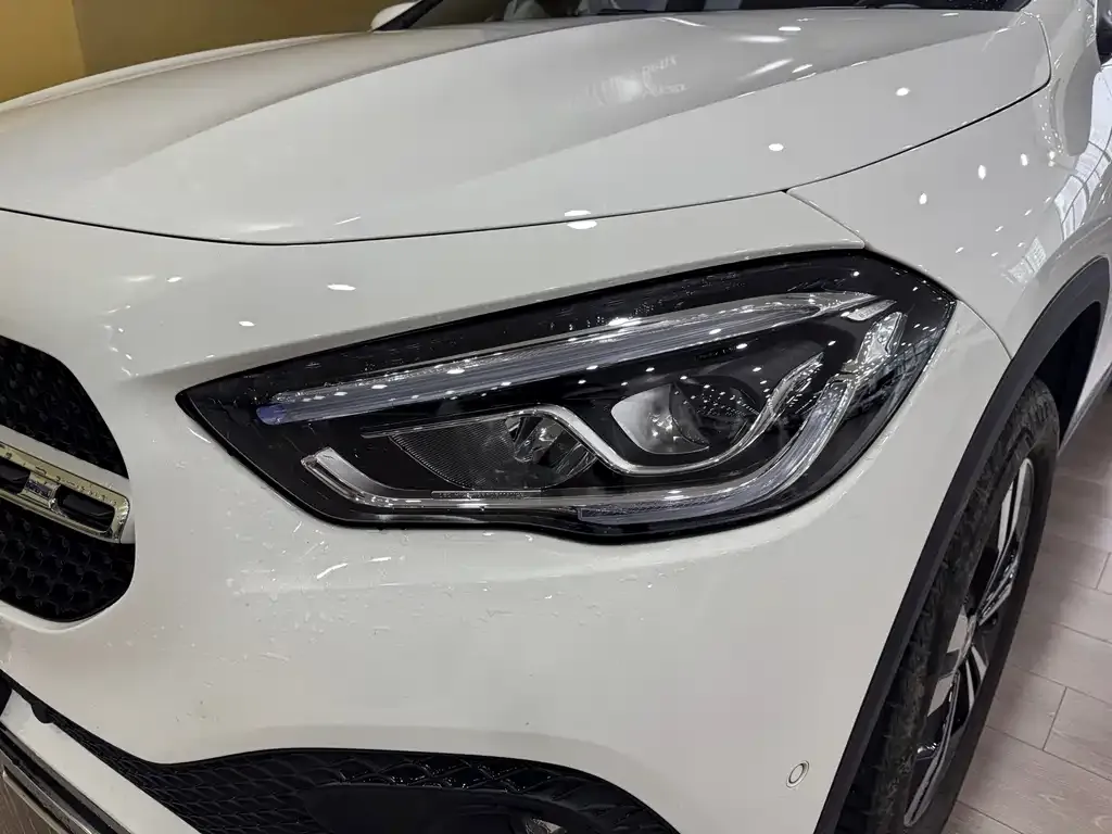 Mercedes-Benz GLA — фото 4