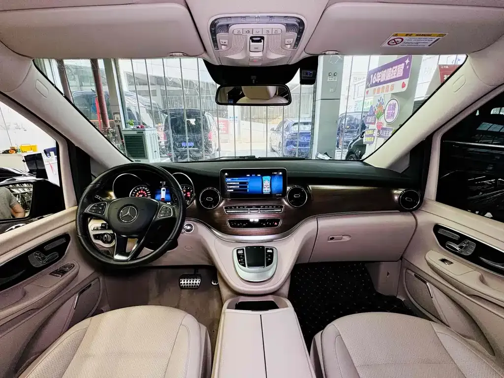 Mercedes-Benz V-Class 2021 из CN, фото 7