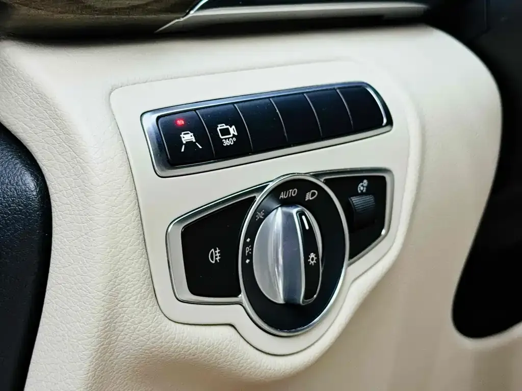 Mercedes-Benz V-Class 2021 из CN, фото 8