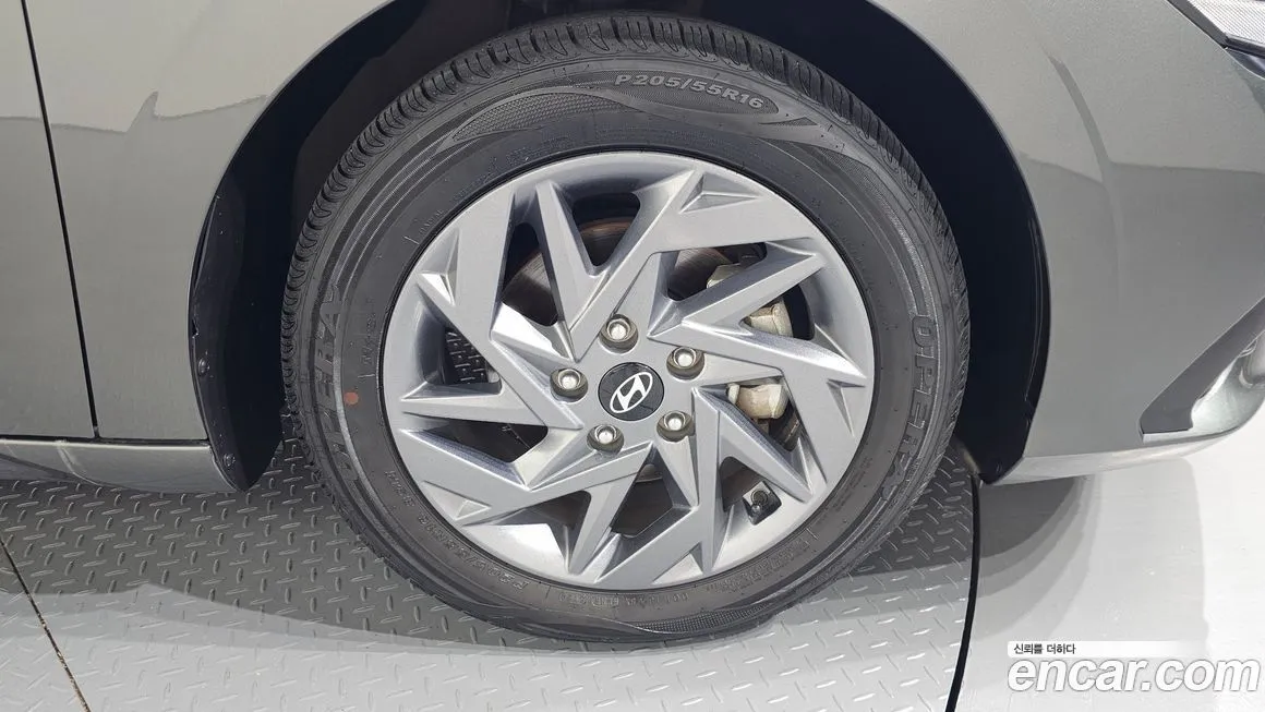 Hyundai AVANTE — фото 5