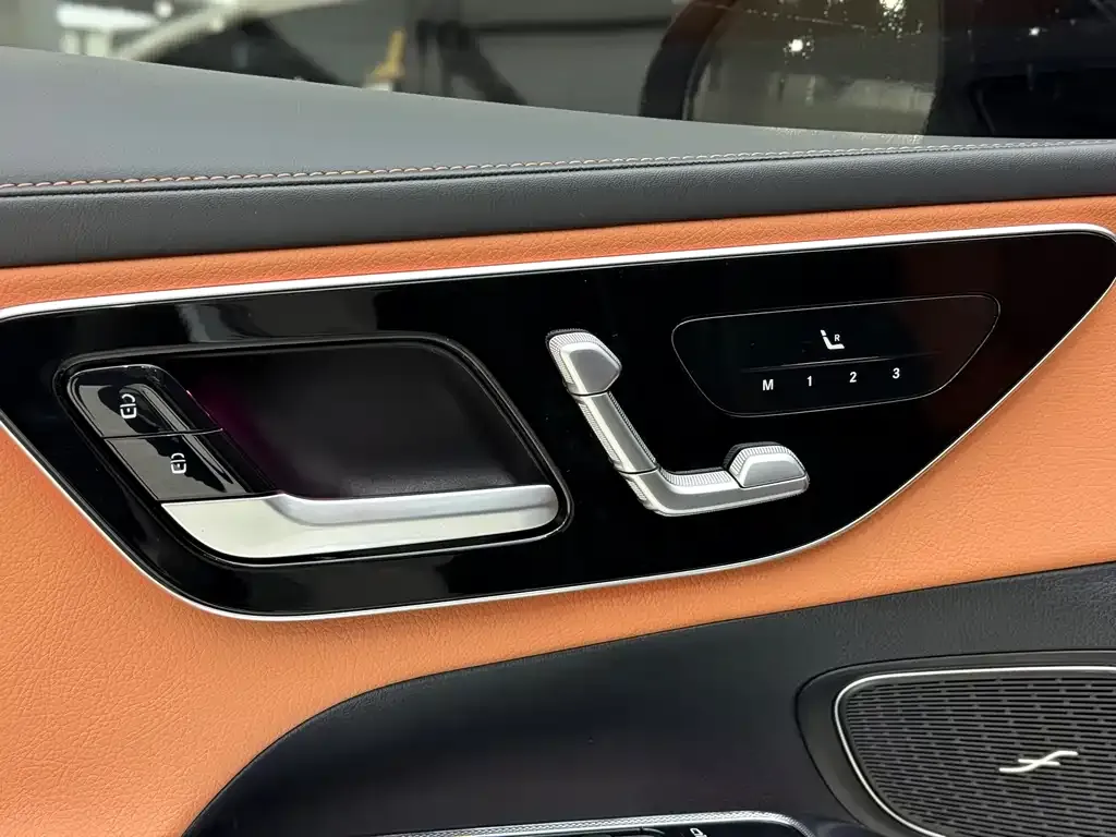 Mercedes-Benz GLC — фото 10