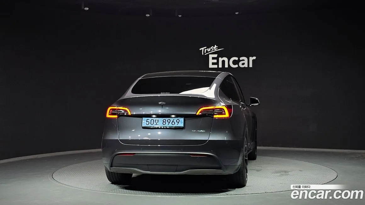Tesla Model Y — фото 4
