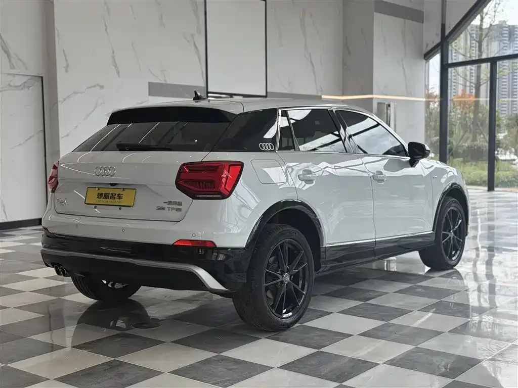 Audi Q2L 2021 из CN, фото 5
