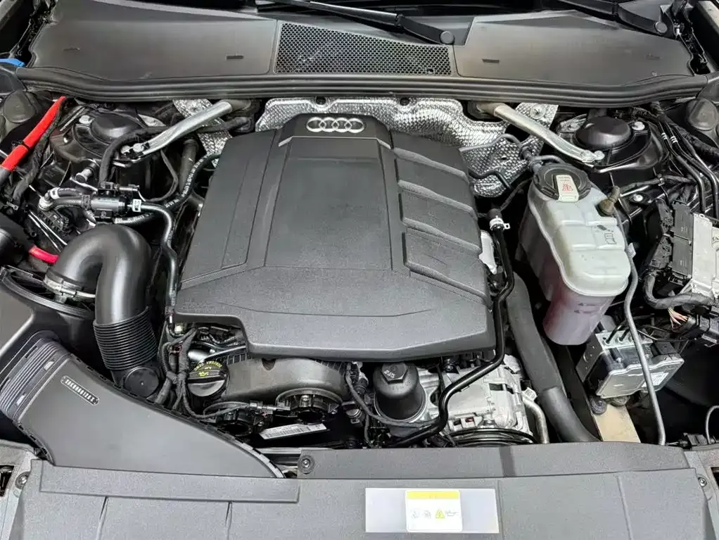 Audi A6L 2023 из CN, фото 7