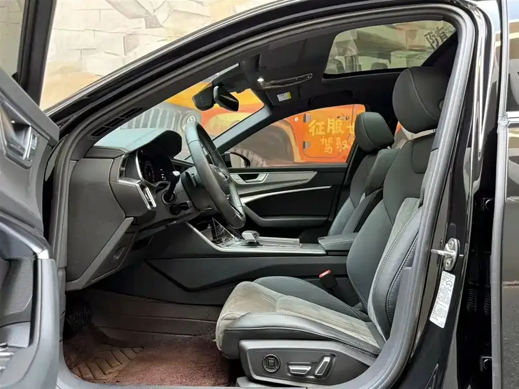 Audi A6L 2023 из CN, фото 9