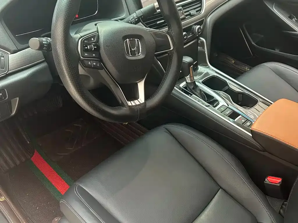Honda Accord — фото 4