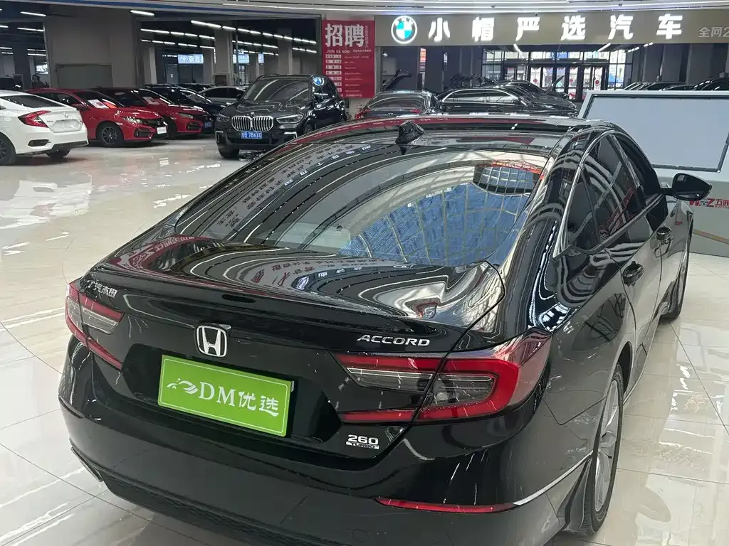 Honda Accord — фото 9