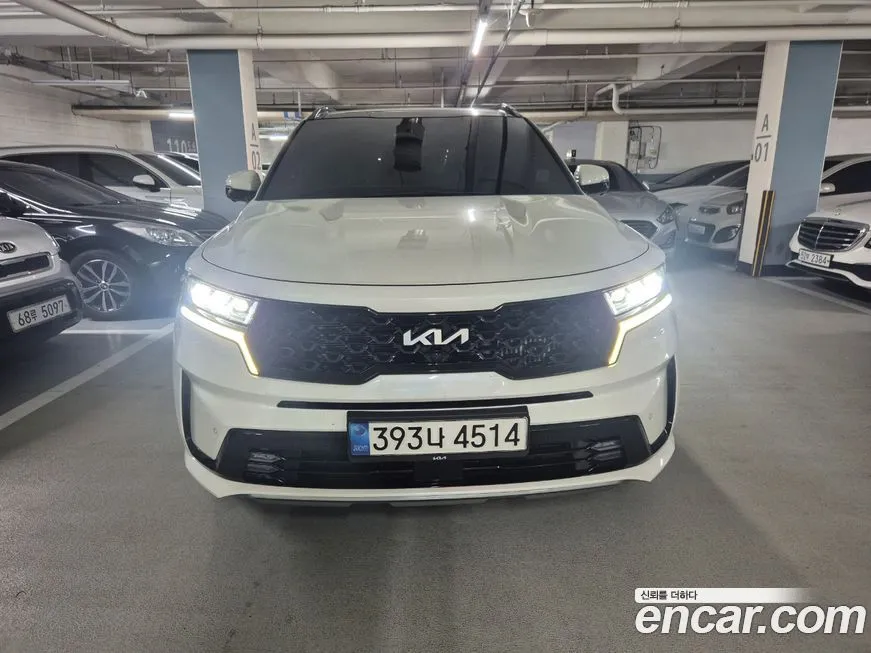 Kia Sorento — фото 1