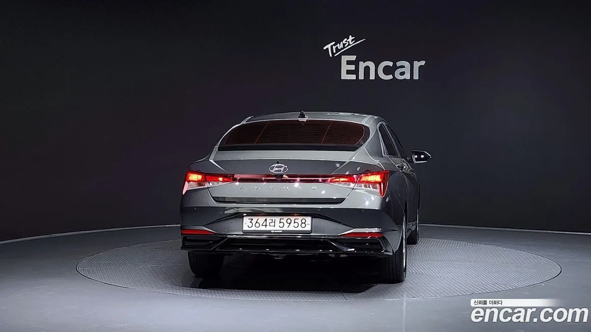 Hyundai AVANTE — фото 4