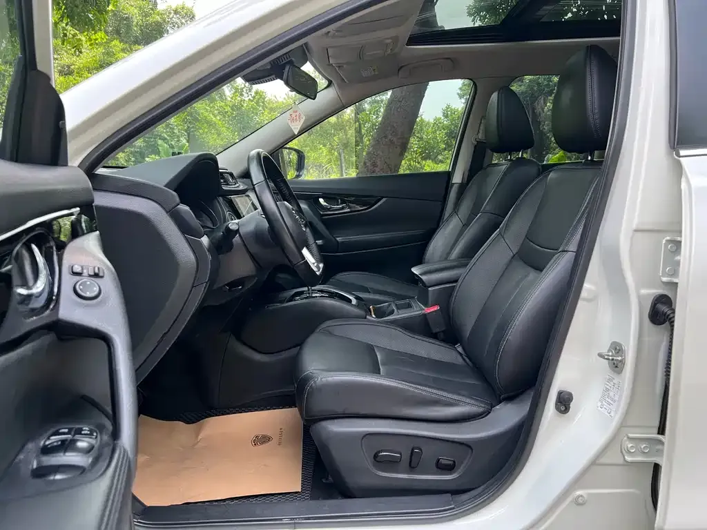 Nissan X-Trail 2021 из CN, фото 4