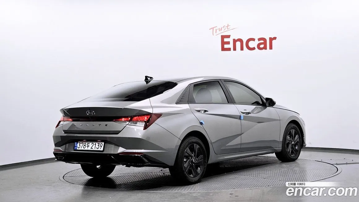 Hyundai AVANTE — фото 2