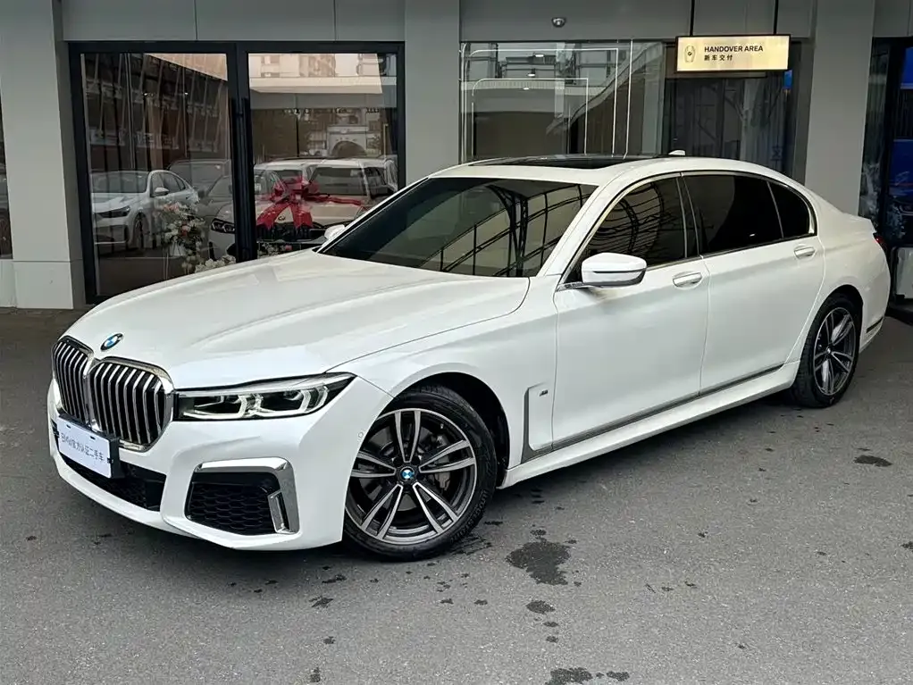 BMW 7 Series 2022 из CN, фото 1
