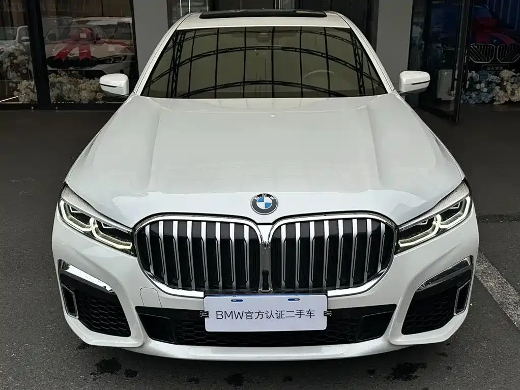 BMW 7 Series 2022 из CN, фото 2