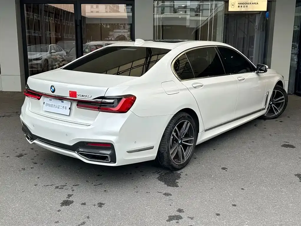 BMW 7 Series 2022 из CN, фото 6