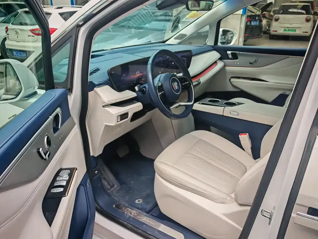 Buick GL8 Hybrid 2024 из CN, фото 5