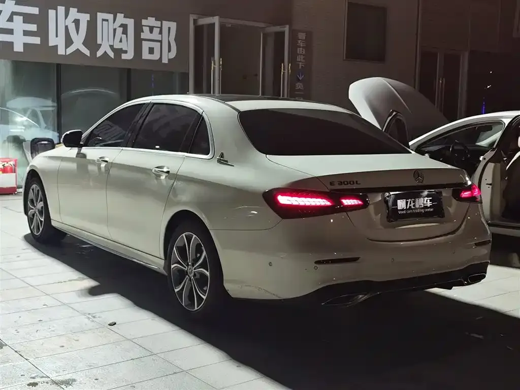 [object Object] E-Class 2023 из CN, фото 7