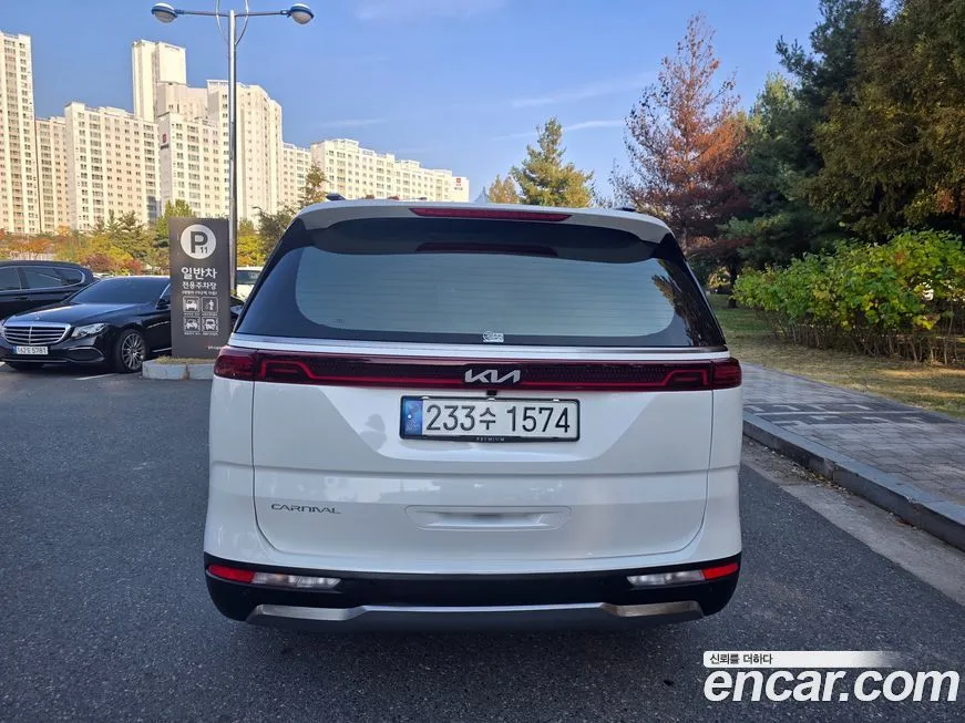 Kia Carnival — фото 4