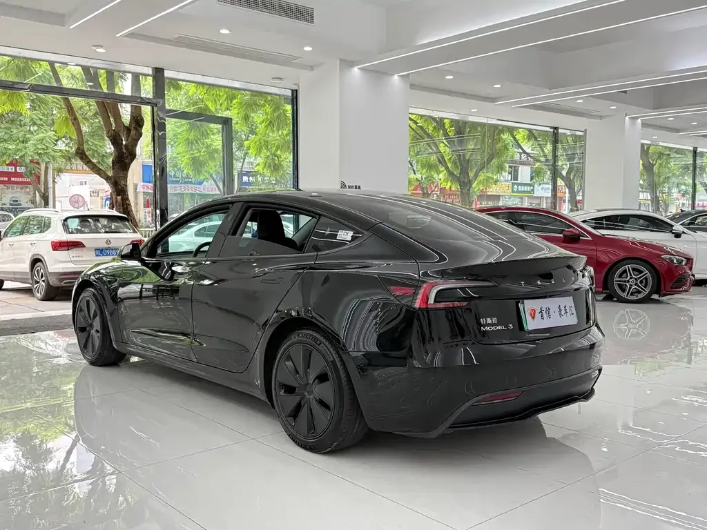 Tesla Model 3 2024 из CN, фото 4
