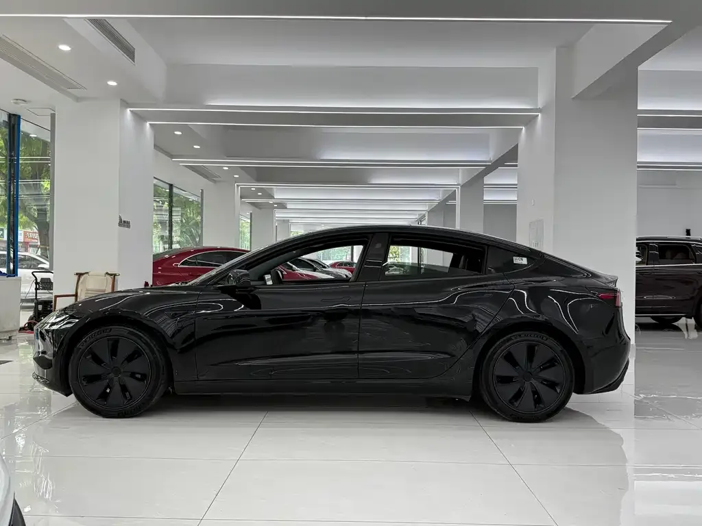 Tesla Model 3 2024 из CN, фото 5