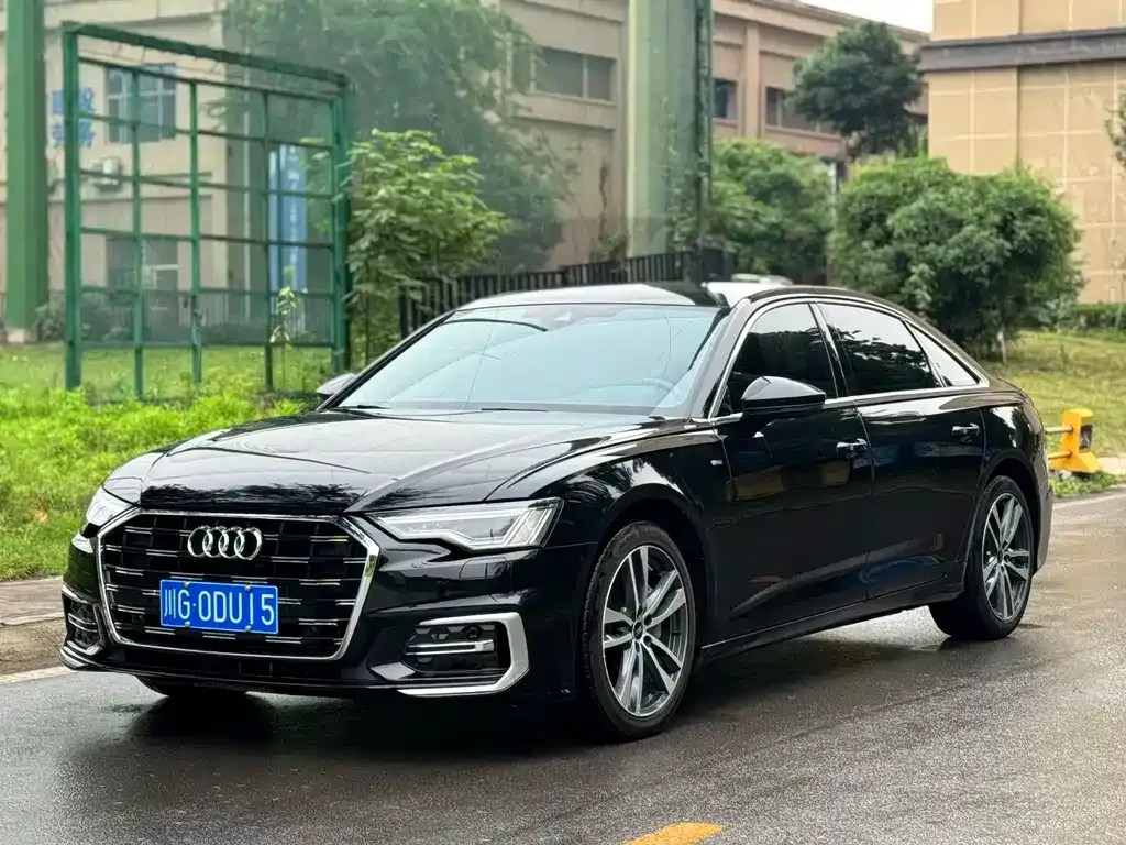 Audi A6L 2023 из CN, фото 1