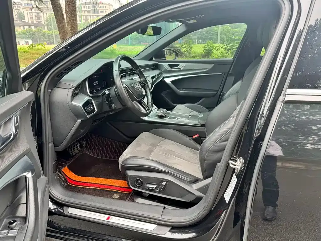 Audi A6L 2023 из CN, фото 7
