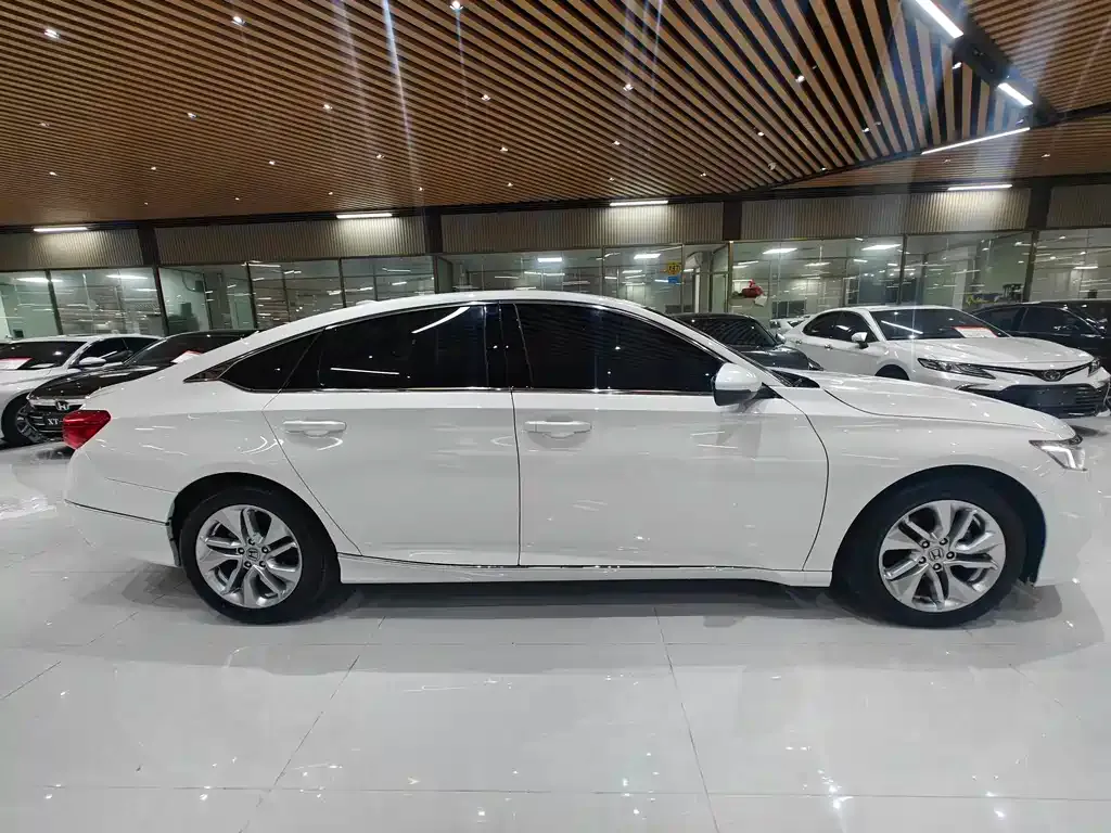 Honda Accord 2021 из CN, фото 4