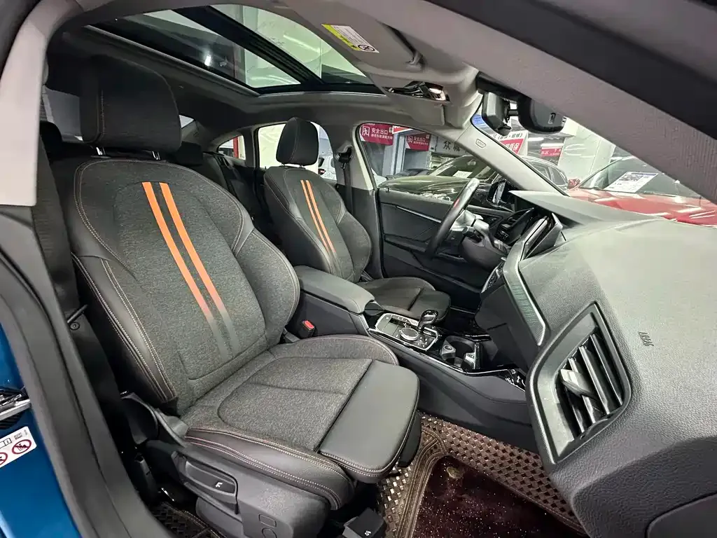 BMW 2 Series (Import) 2022 из CN, фото 10