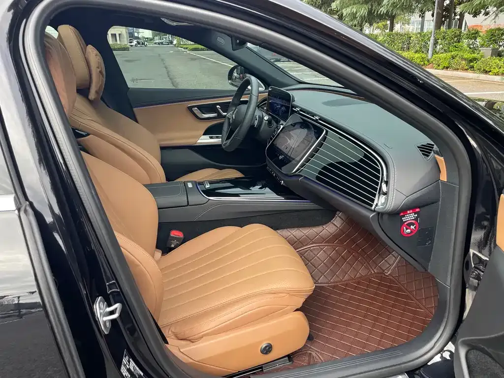 Mercedes-Benz E-Class 2024 из CN, фото 10