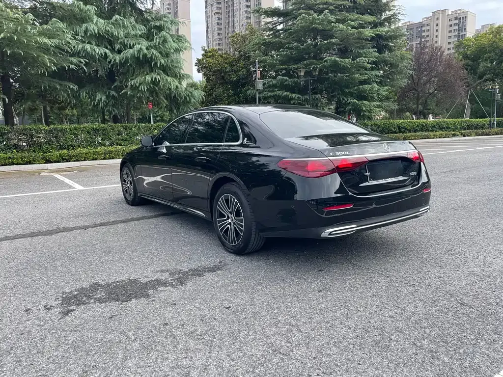Mercedes-Benz E-Class 2024 из CN, фото 5