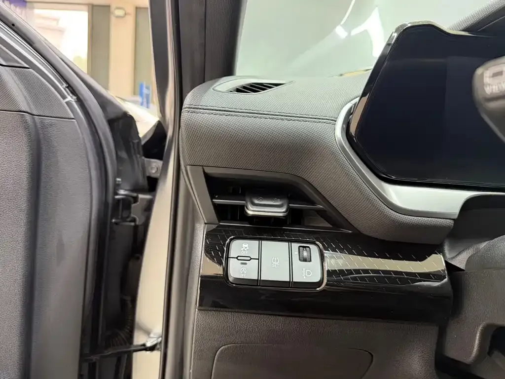 Hyundai Fista 2022 из CN, фото 9