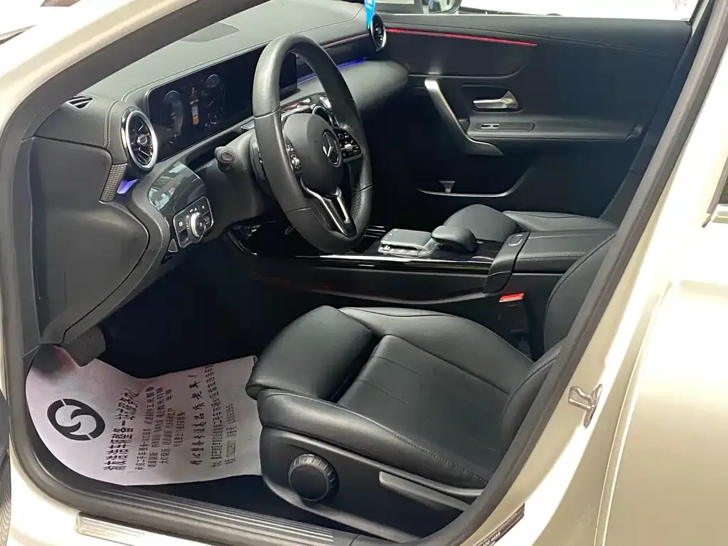 Mercedes-Benz A-Class 2021 из CN, фото 7