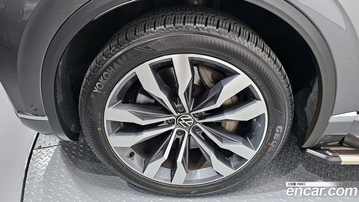 Volkswagen Touareg 2021 из KR, фото 5
