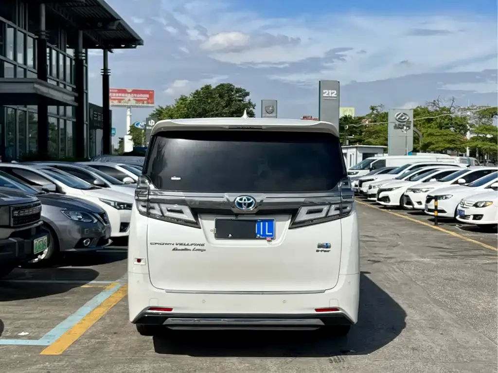Toyota Vellfire 2022 из CN, фото 5