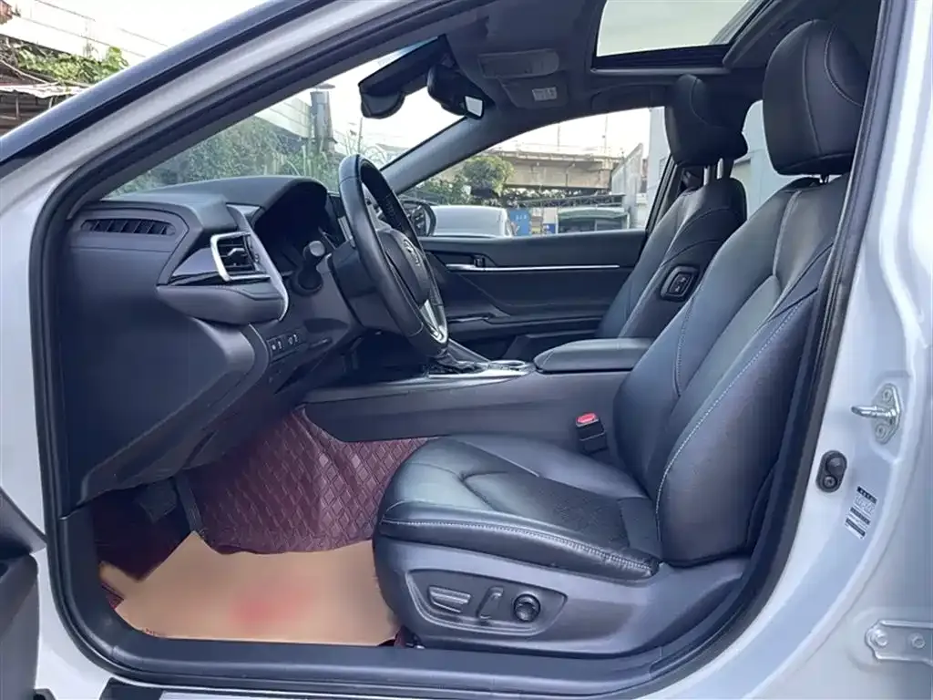 Toyota Camry 2023 из CN, фото 3