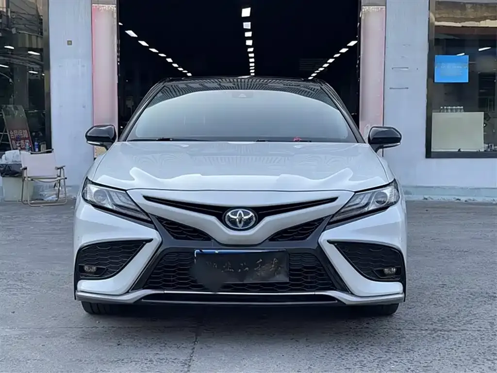 Toyota Camry 2023 из CN, фото 8