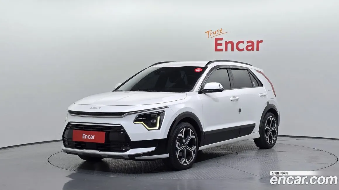 Kia Niro — фото 1