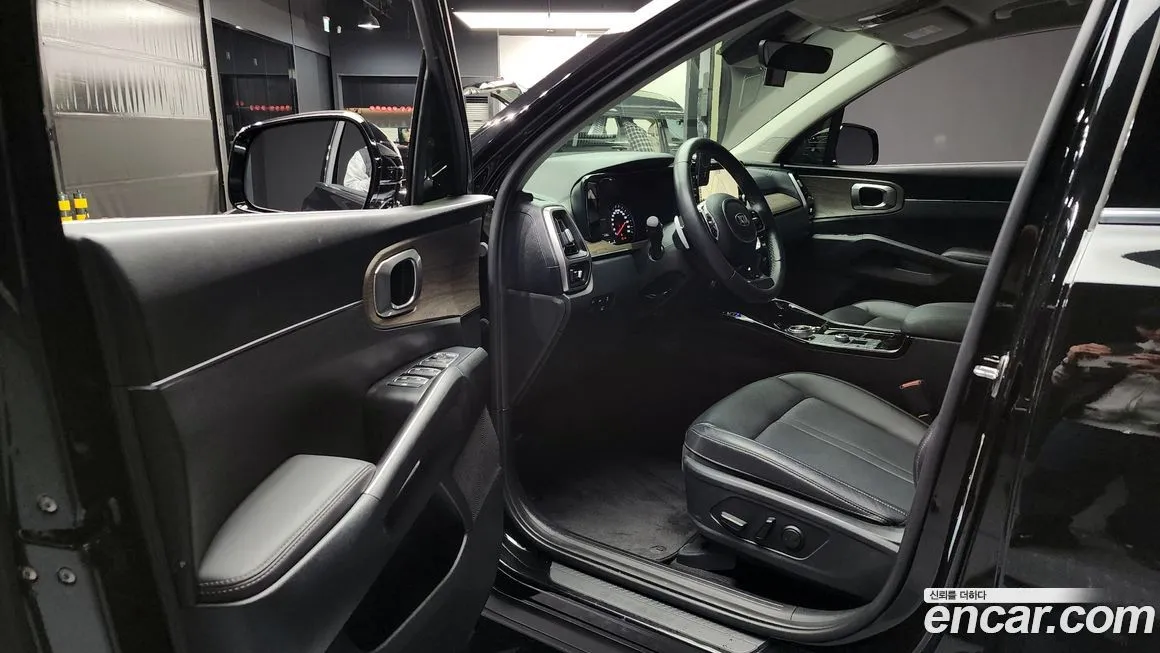 Kia Sorento — фото 10
