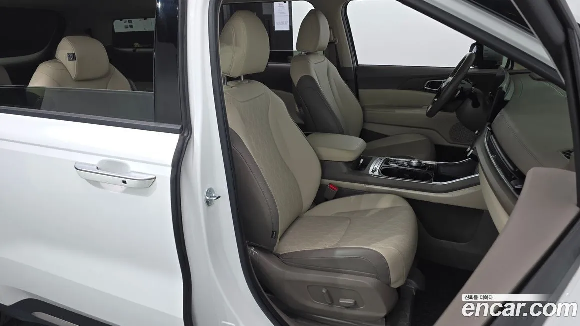 Kia Carnival — фото 10