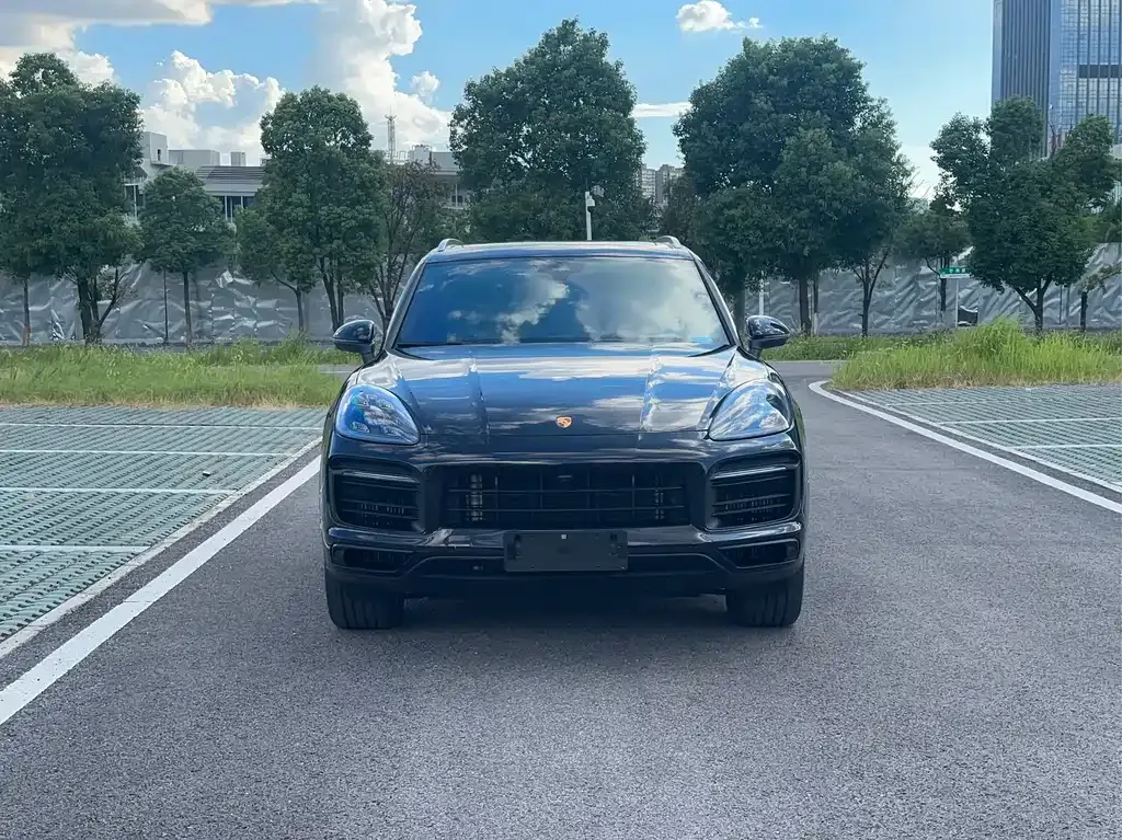 Porsche Cayenne 2023 из CN, фото 2