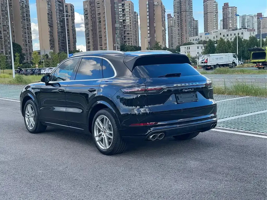 Porsche Cayenne 2023 из CN, фото 7