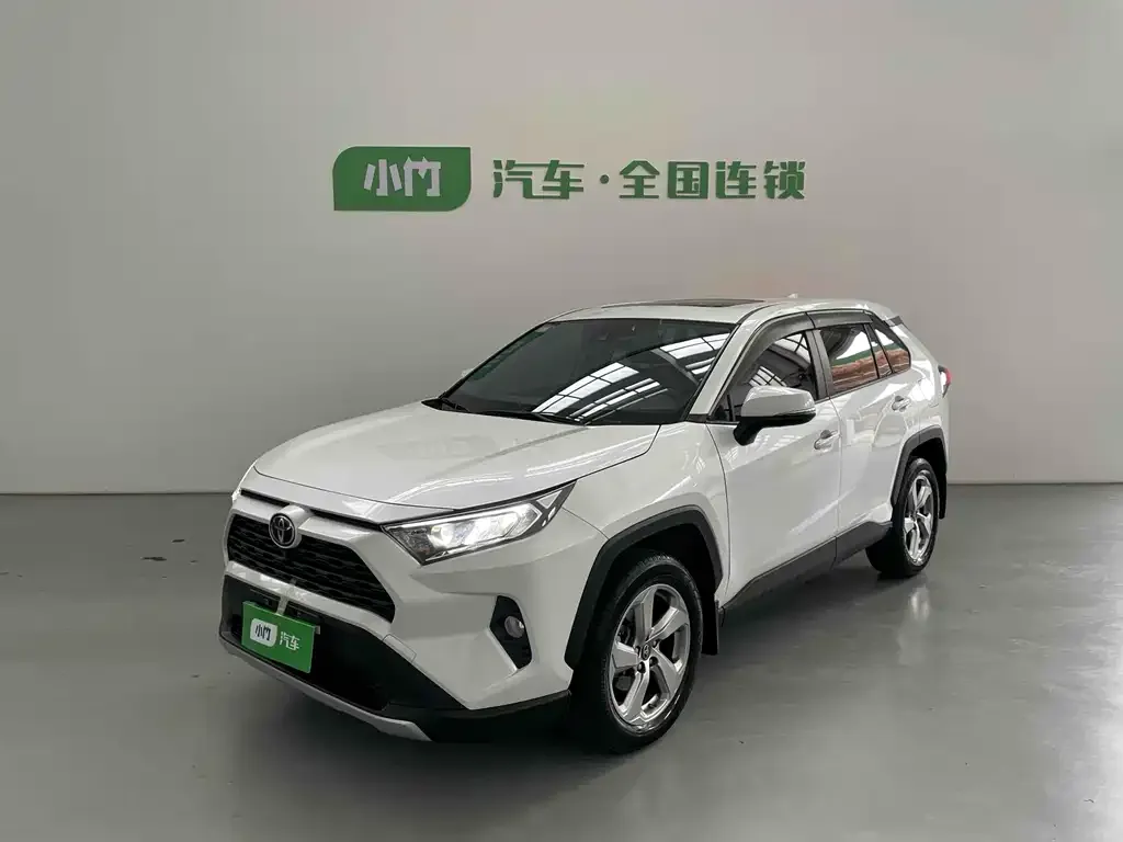 Toyota RAV4 2021 из CN, фото 1