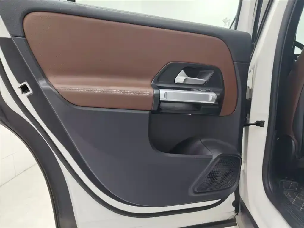Mercedes-Benz GLB 2023 из CN, фото 4