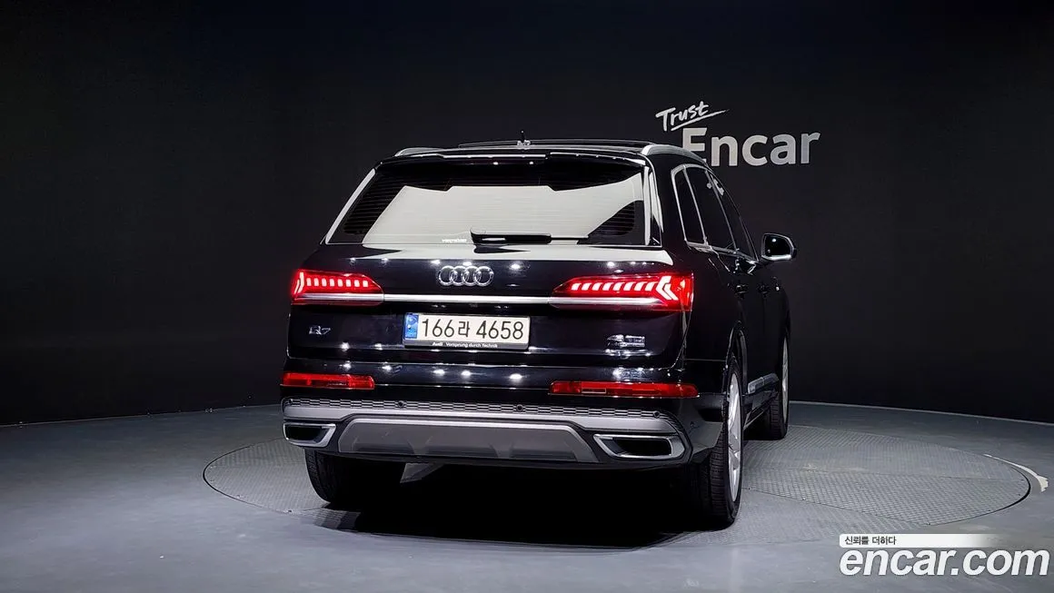 Audi Q7 — фото 4