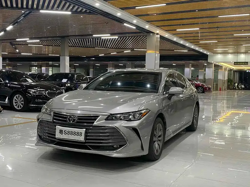 Toyota Avalon 2021 из CN, фото 2