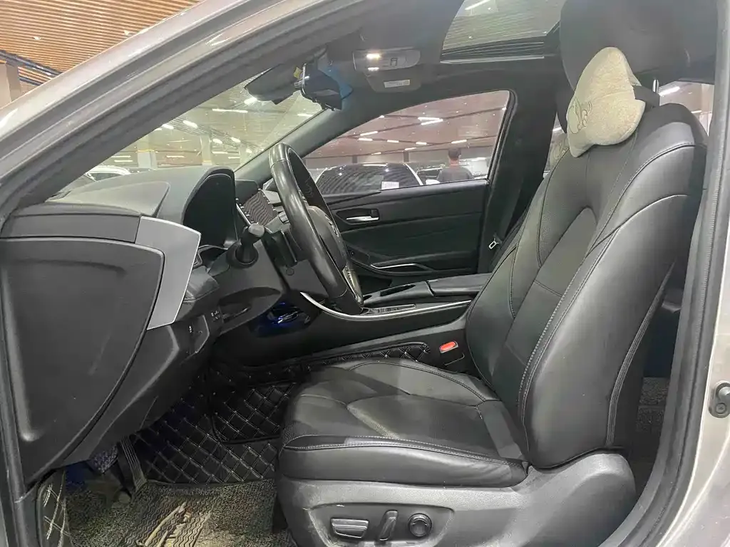 Toyota Avalon 2021 из CN, фото 7